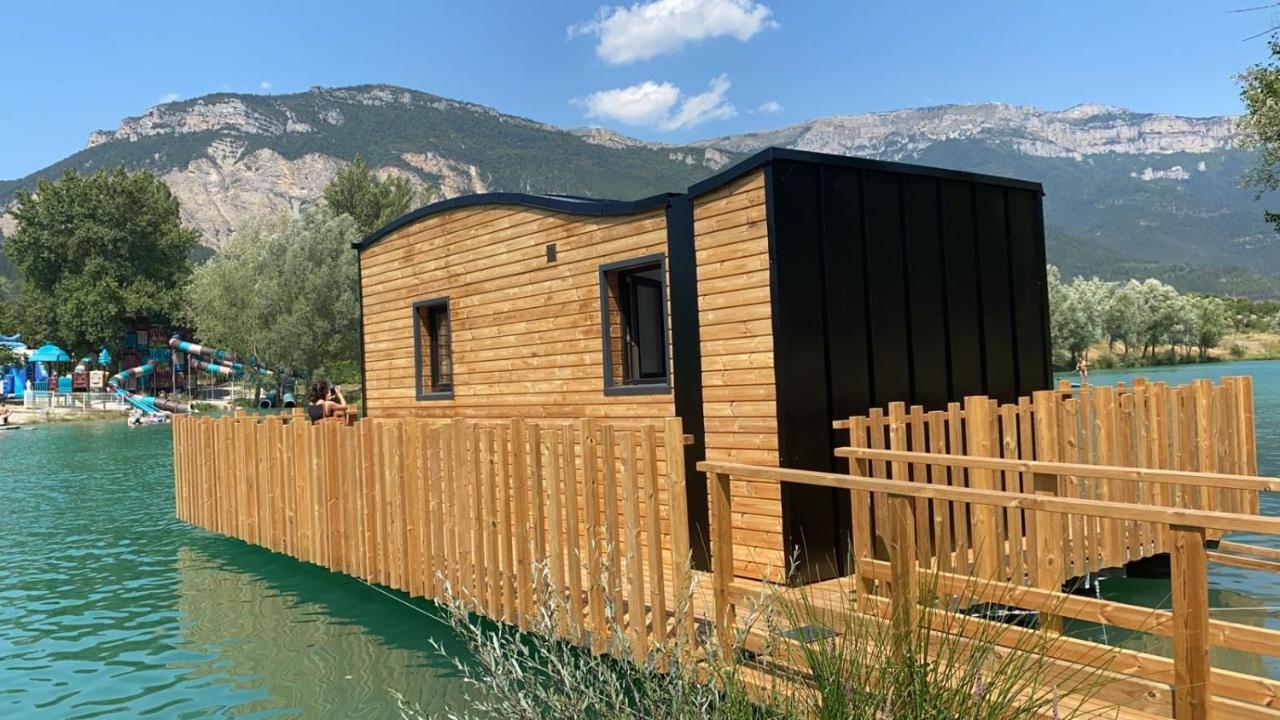 Camping Le Lac Bleu Hotell Châtillon-en-Diois Eksteriør bilde