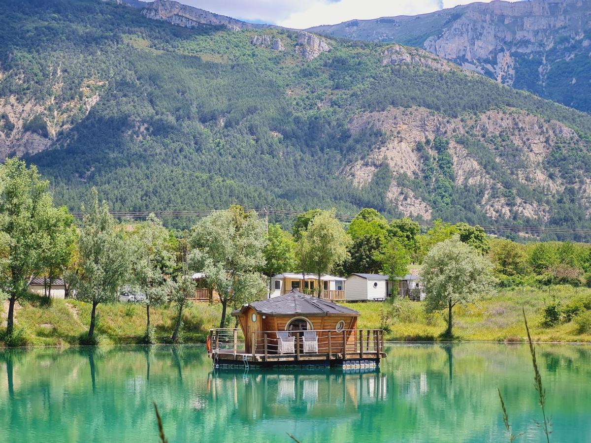 Camping Le Lac Bleu Hotell Châtillon-en-Diois Eksteriør bilde